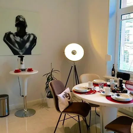 Altbauwohnung Im Herzen Von Karlsruhe