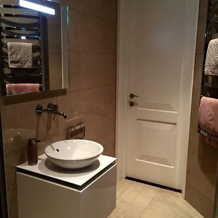 Apartment Altbauwohnung Im Herzen Von *